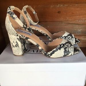 Steve Madden Shoes - Steve Madden Snakeskin Heels Steve Madden Shoes - Steve Madden Snakeskin Heels